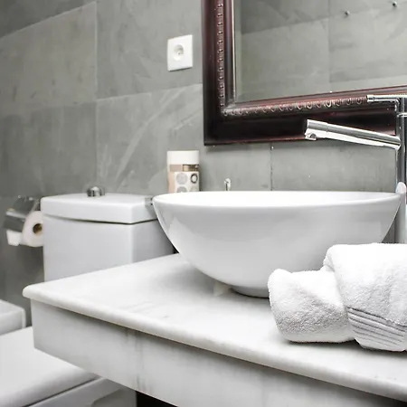 Apartamento Second Line Puerto Banus Top Floor *